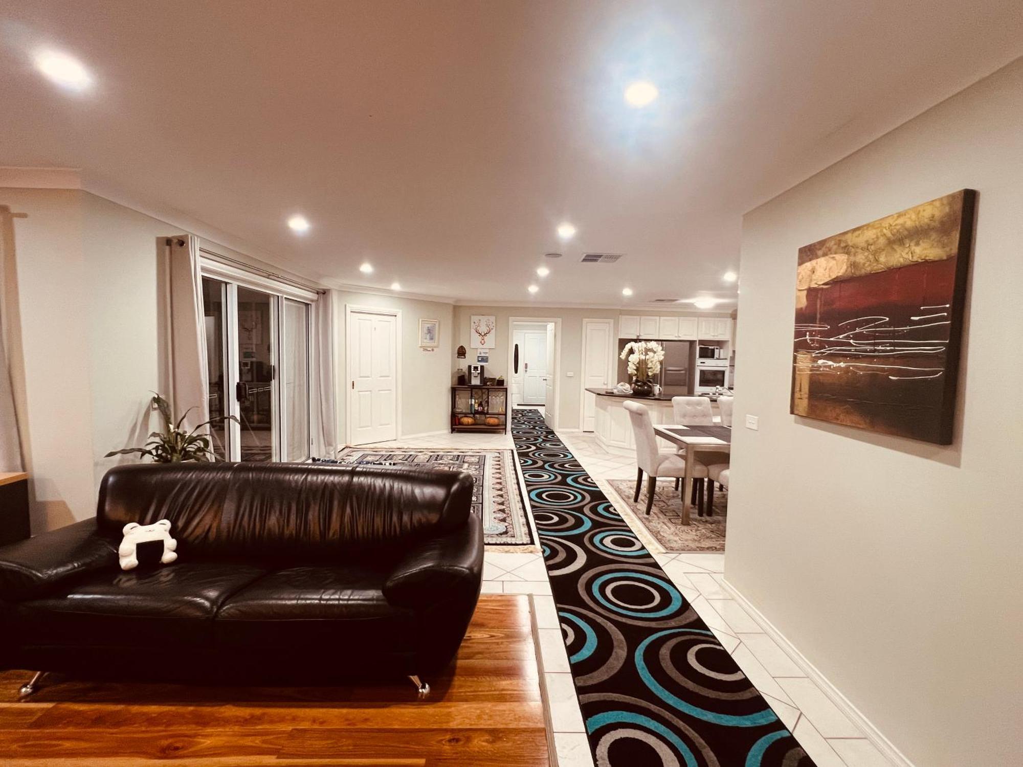 Spacious 6 Bedroom Holiday Home 15 Min Away From Melbourne Airport Sydenham Exterior foto