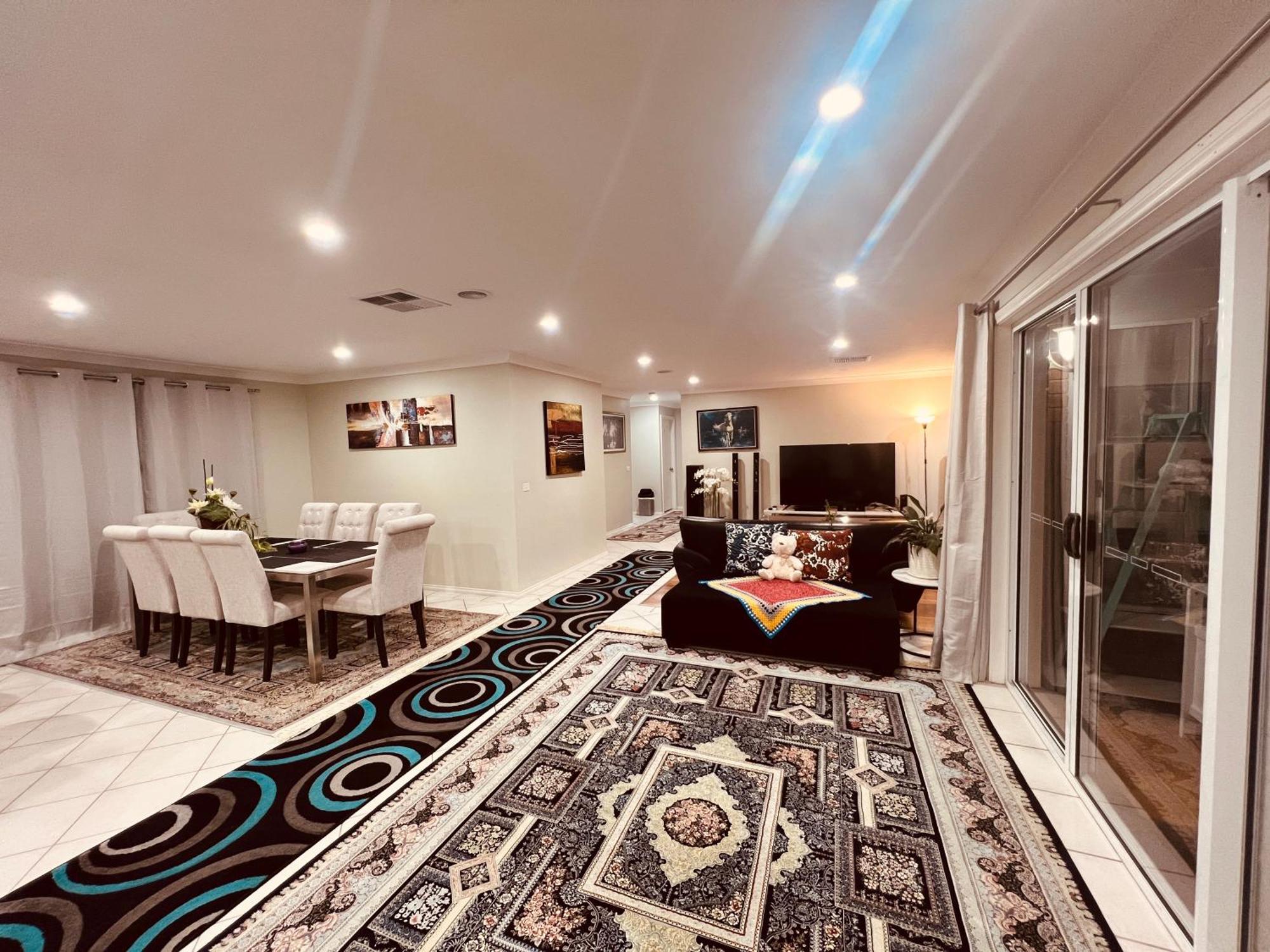 Spacious 6 Bedroom Holiday Home 15 Min Away From Melbourne Airport Sydenham Exterior foto