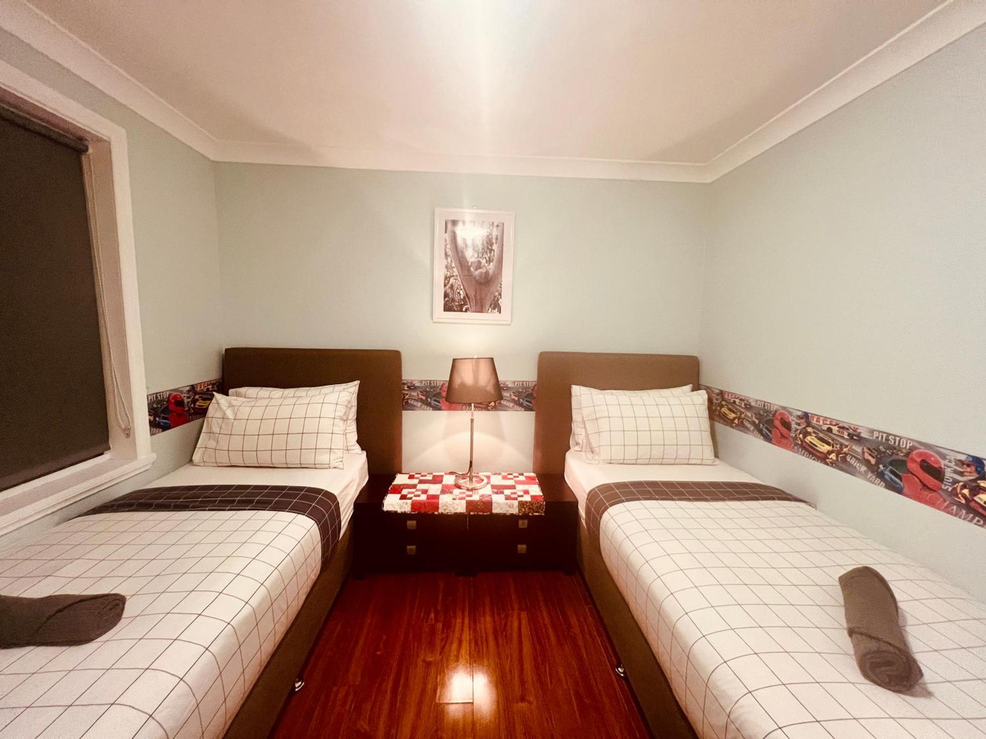 Spacious 6 Bedroom Holiday Home 15 Min Away From Melbourne Airport Sydenham Exterior foto