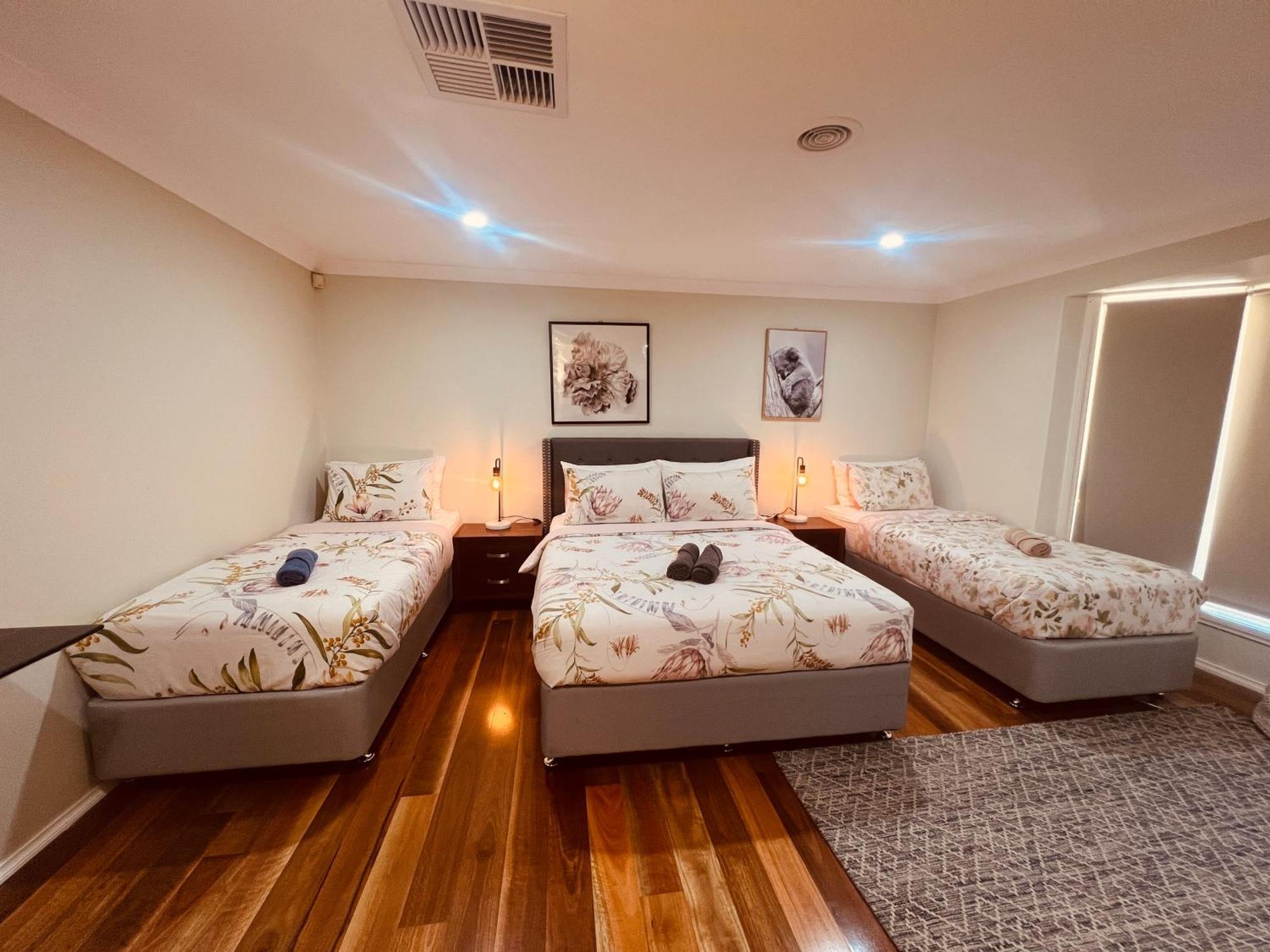 Spacious 6 Bedroom Holiday Home 15 Min Away From Melbourne Airport Sydenham Exterior foto