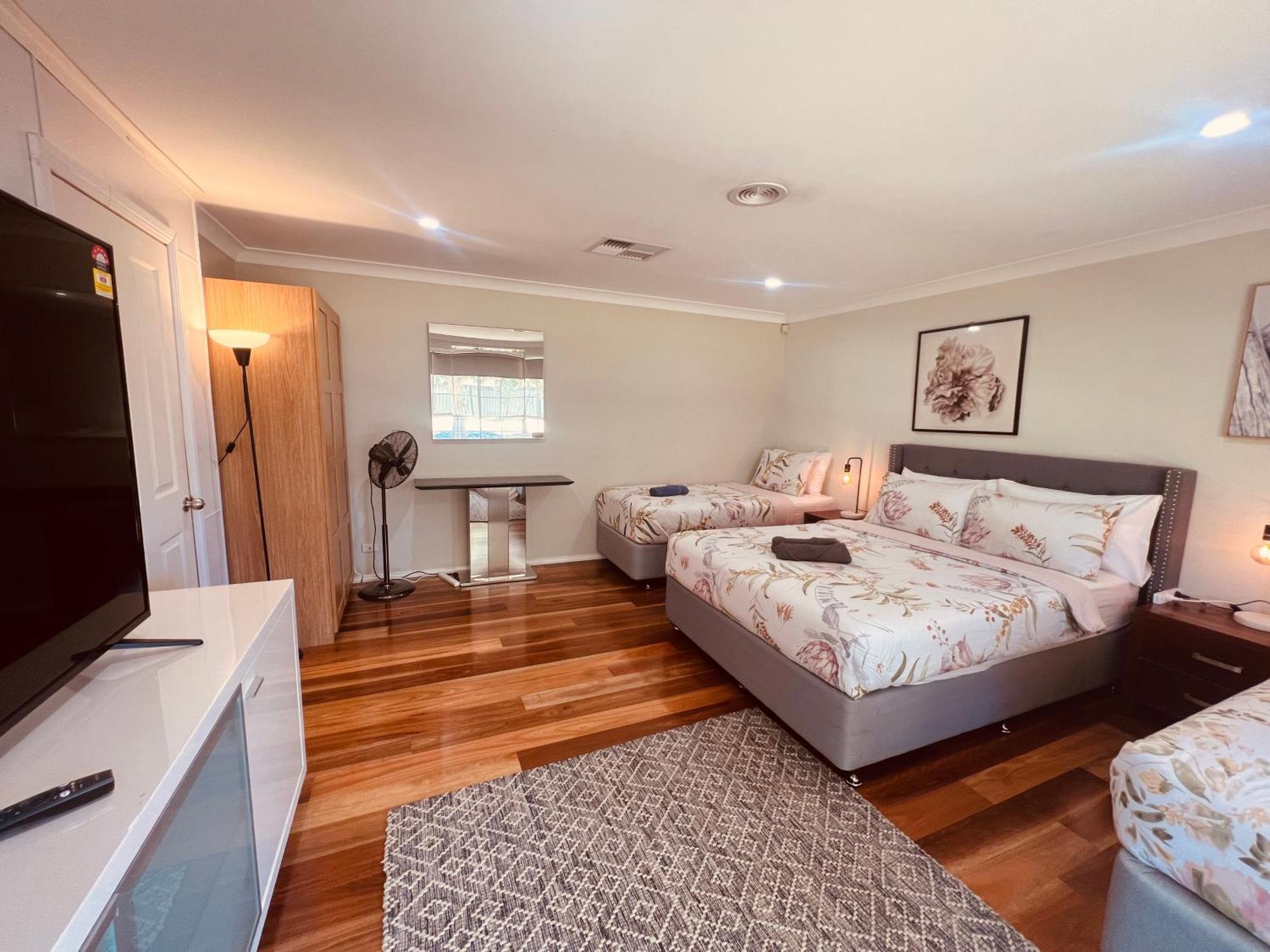 Spacious 6 Bedroom Holiday Home 15 Min Away From Melbourne Airport Sydenham Exterior foto